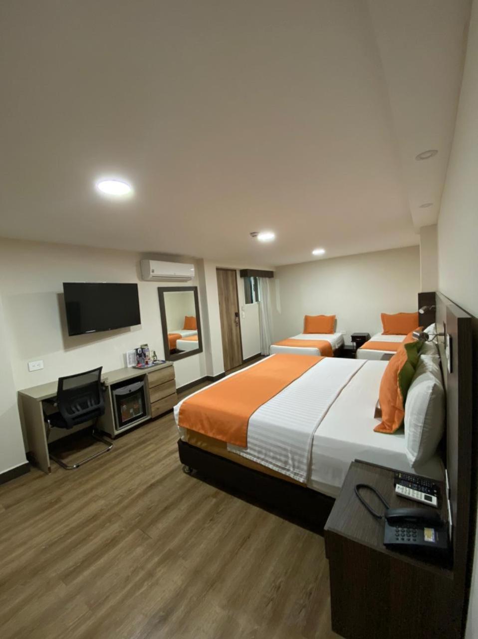 Cabecera Country Hotel Bucaramanga Exteriör bild