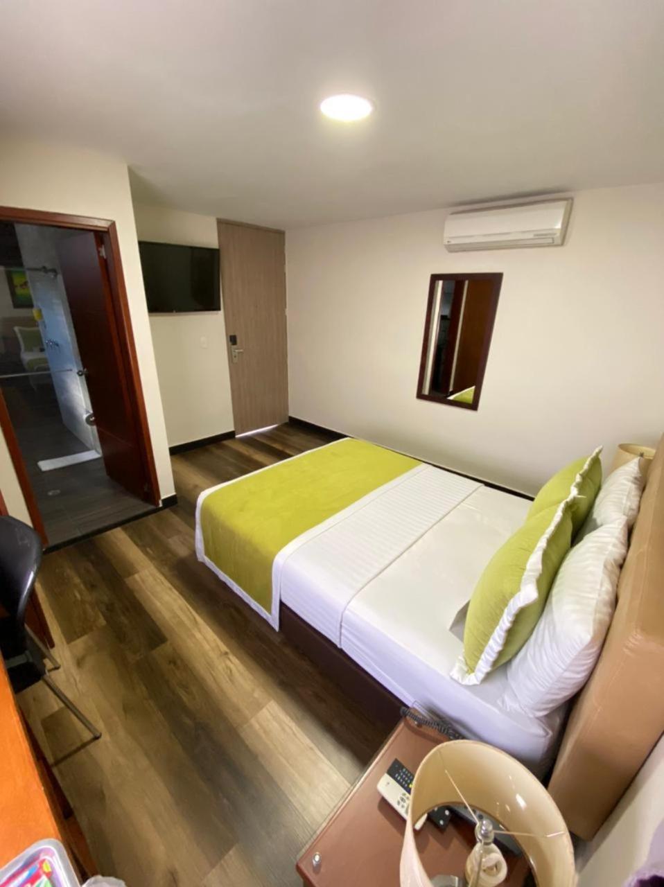 Cabecera Country Hotel Bucaramanga Exteriör bild
